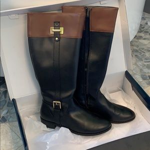 Karen Scott Two  toned low heel boots like new,